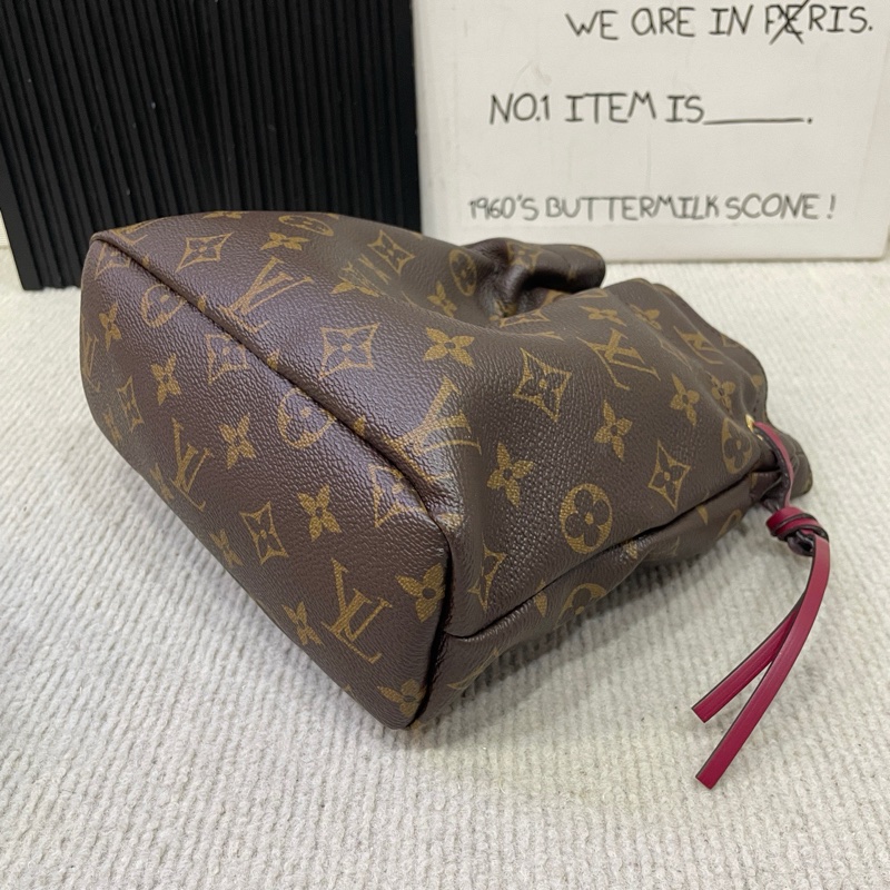 Louis Vuitton  LV 老花 抽繩福袋 收納包-5