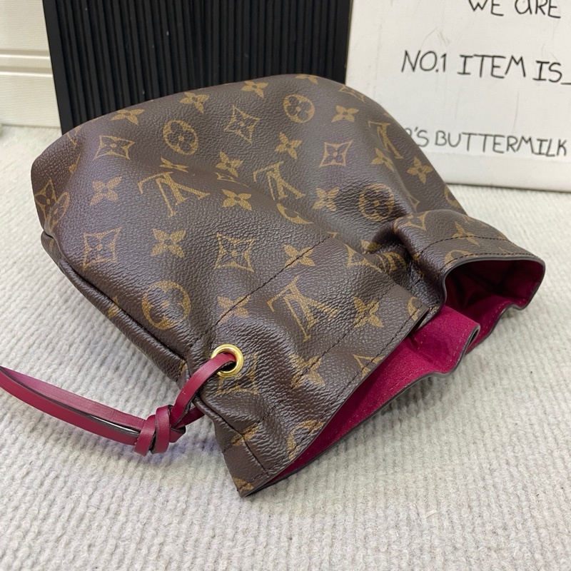 Louis Vuitton  LV 老花 抽繩福袋 收納包-8