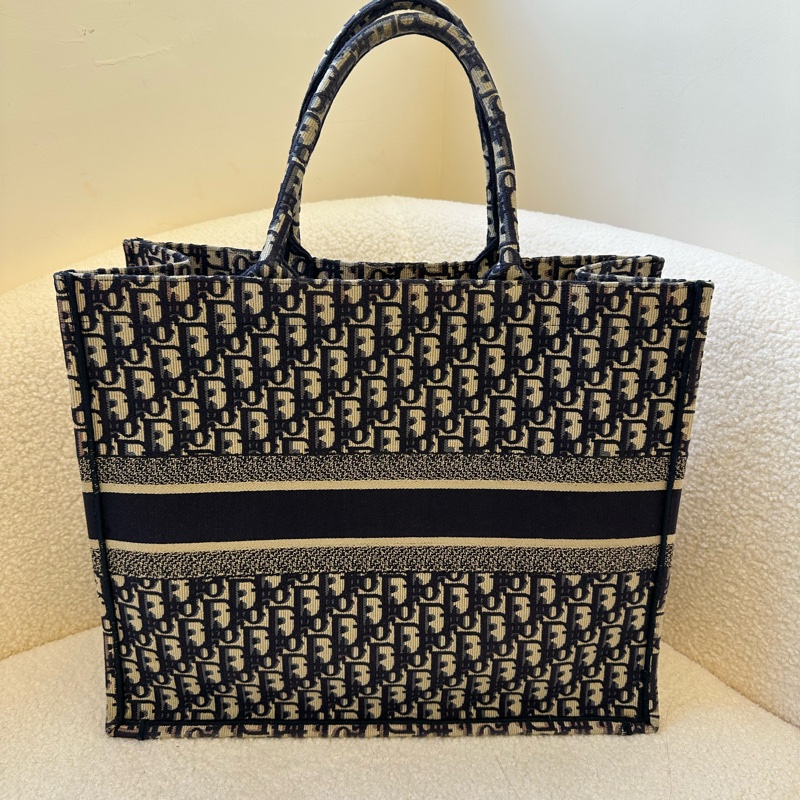 Dior迪奧 19年編碼 Book tote托特包 藍色刺繡大號手提包-1