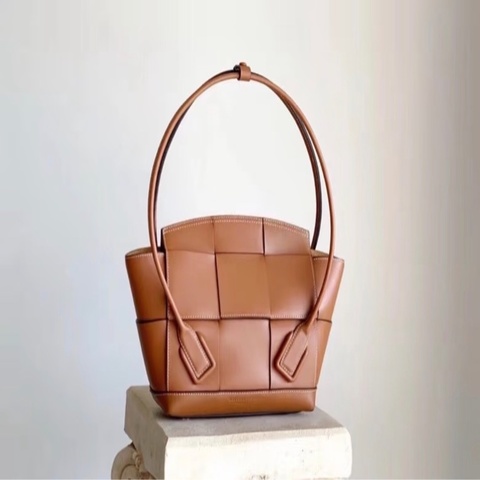 「JL精品代購」97新 BV Arcoe33金棕 托特包