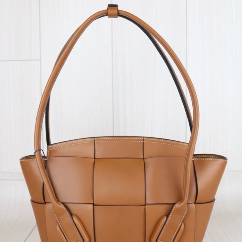 「JL精品代購」97新 BV Arcoe33金棕 托特包-3