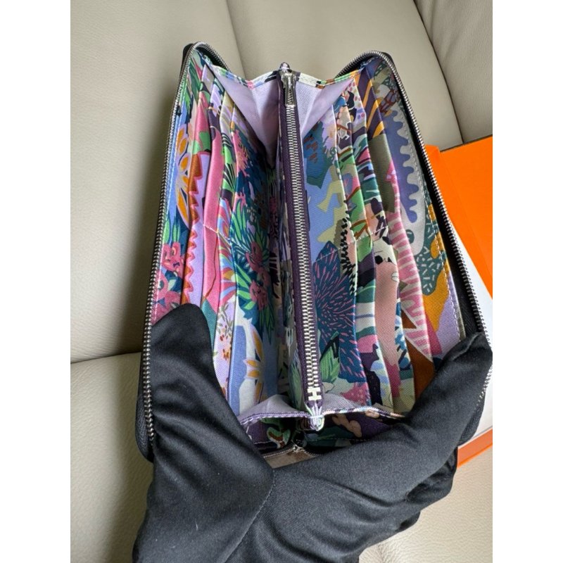 Hermes silk in 黑色絲巾長夾/自由之城&狗來富系列/全新閒置美品-2