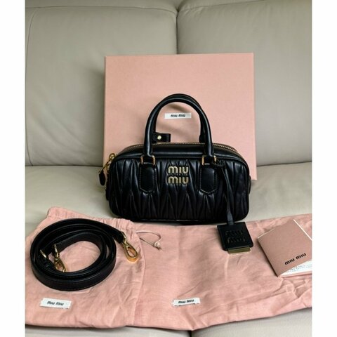 Miu Miu 復古保齡球包/黑色羊皮/96新美品