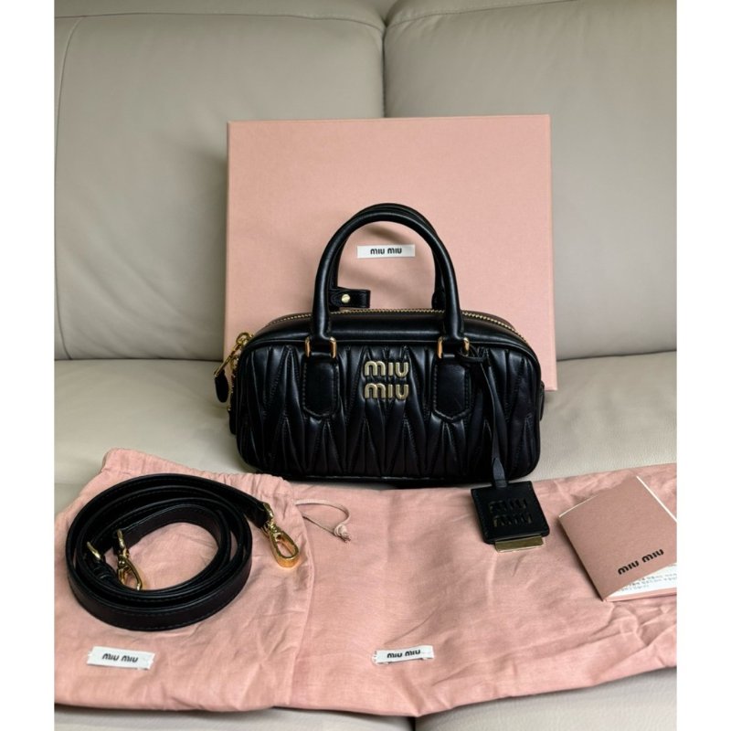 Miu Miu 復古保齡球包/黑色羊皮/96新美品-0