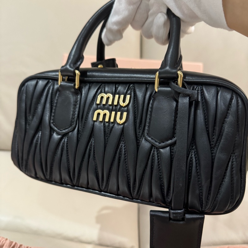 Miu Miu 復古保齡球包/黑色羊皮/96新美品-11