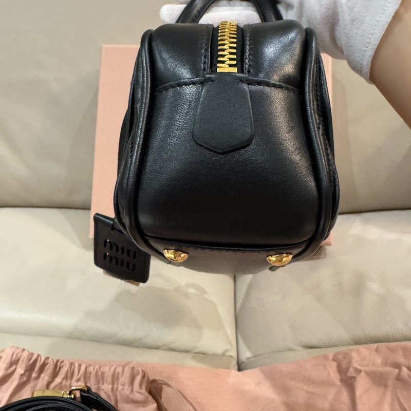 Miu Miu 復古保齡球包/黑色羊皮/96新美品-14