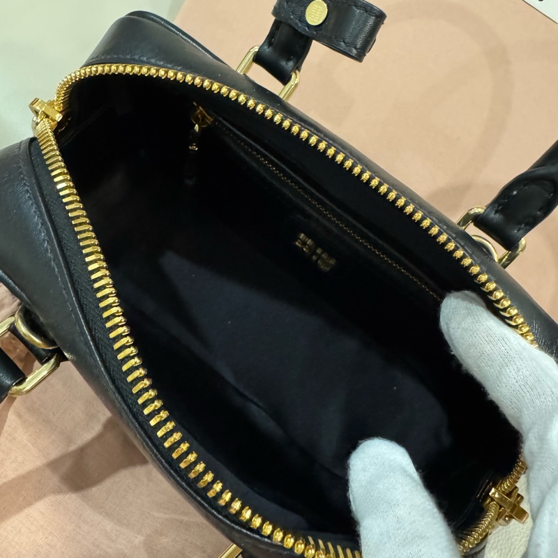 Miu Miu 復古保齡球包/黑色羊皮/96新美品-19