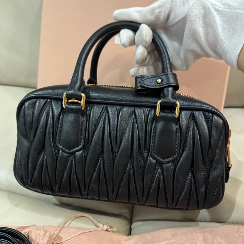 Miu Miu 復古保齡球包/黑色羊皮/96新美品-8