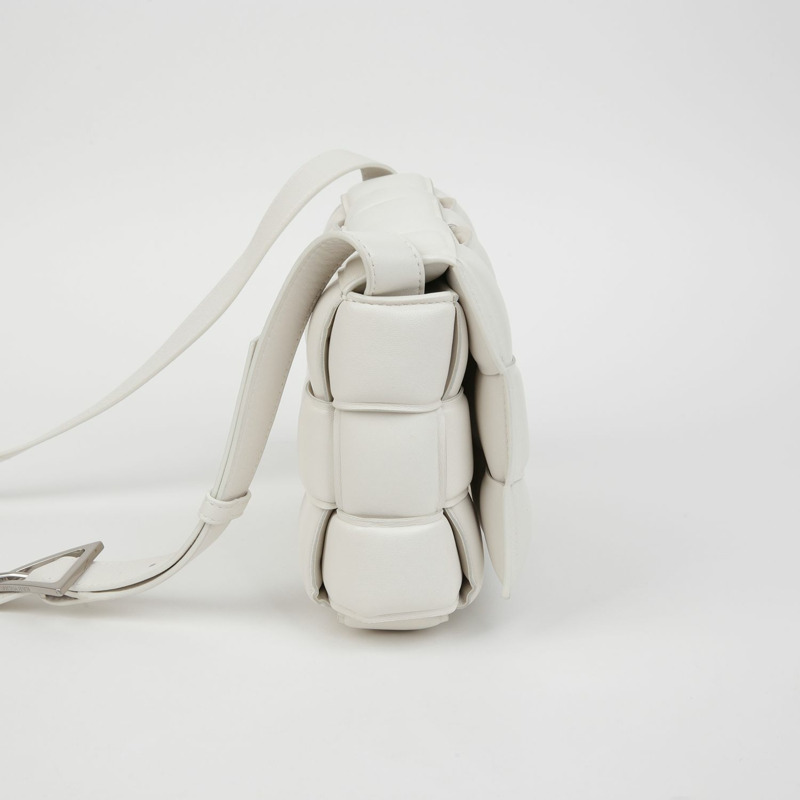 【包稅】BOTTEGA VENETA 帶襯墊的磁帶單肩斜挎包 591970-4