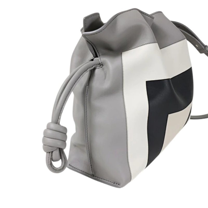 🎊佳節特賣🎁Loewe 中款限量藝術 x Albers 聯名系列 Flamenco 包 Grey/Light Ghost-13