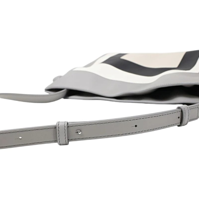 🎊佳節特賣🎁Loewe 中款限量藝術 x Albers 聯名系列 Flamenco 包 Grey/Light Ghost-14