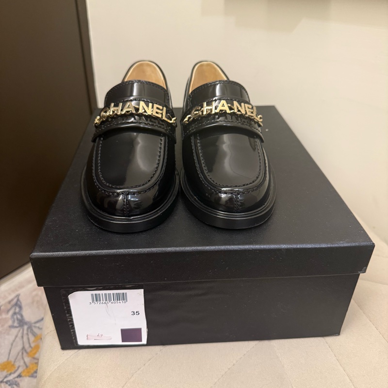 Chanel字母樂福鞋 全新台灣專櫃購入 尺寸35(35.5也可穿)-0