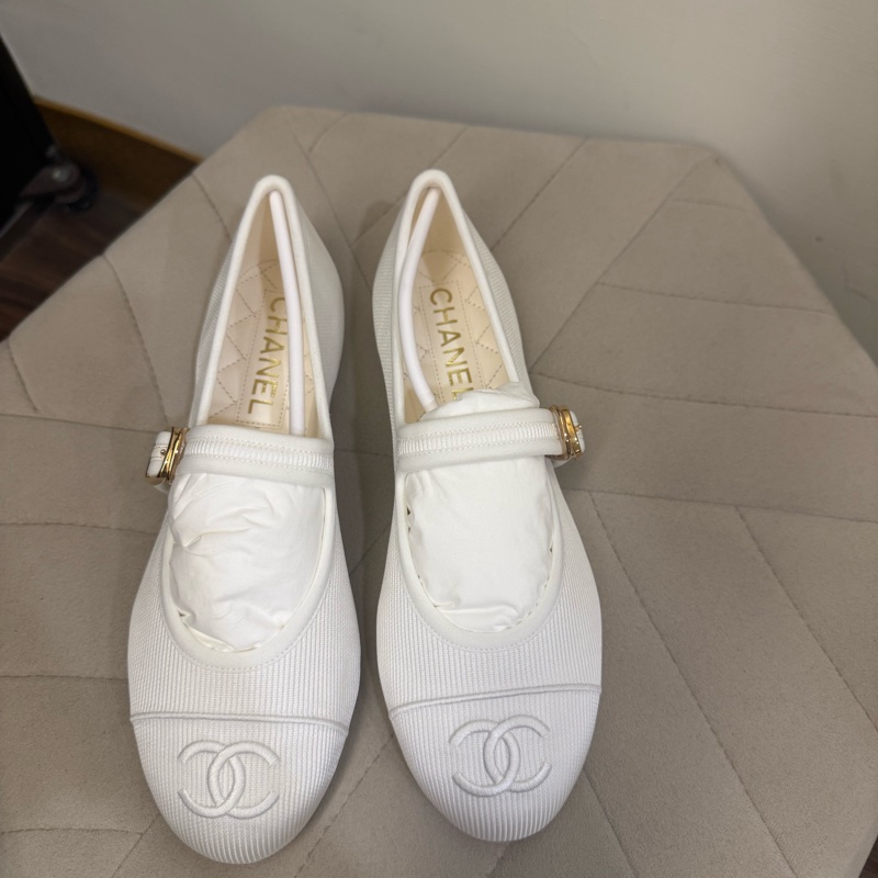 Chanel24S瑪麗珍平底小白鞋 全新台灣專櫃購入 尺吋36-1