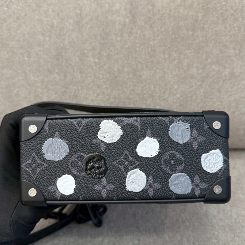 LV草間彌生soft trunk-2