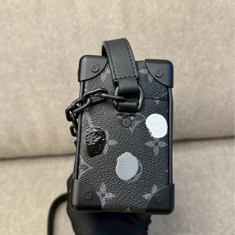 LV草間彌生soft trunk-4