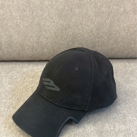 巴黎世家3B黑色帽子