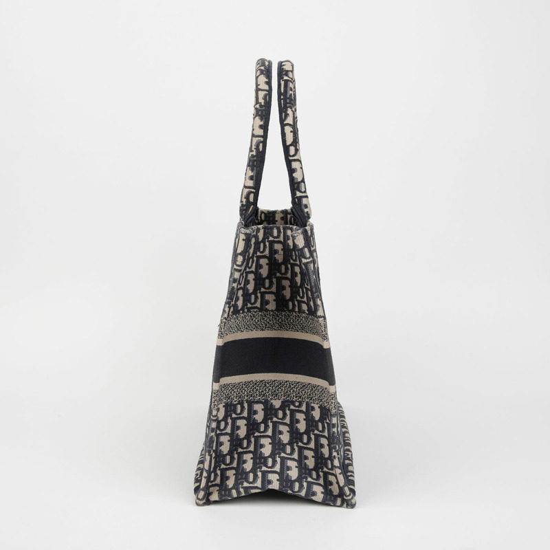 DIOR M1296ZRIW 中號書本手提包-4