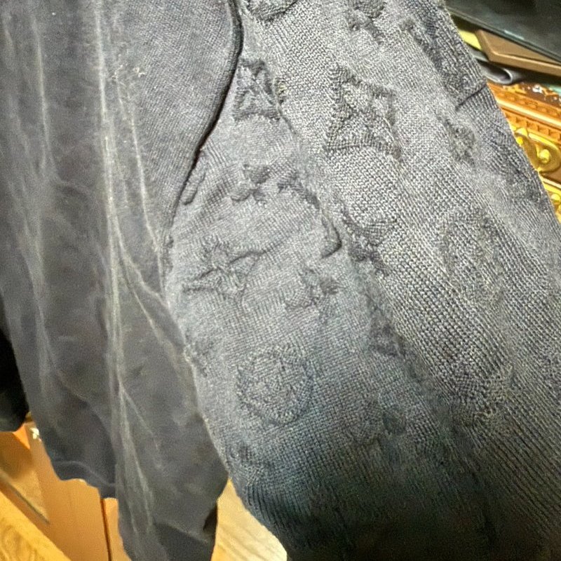 LV MEN 男 短袖上衣 T恤 袖口 老花 深藍-2