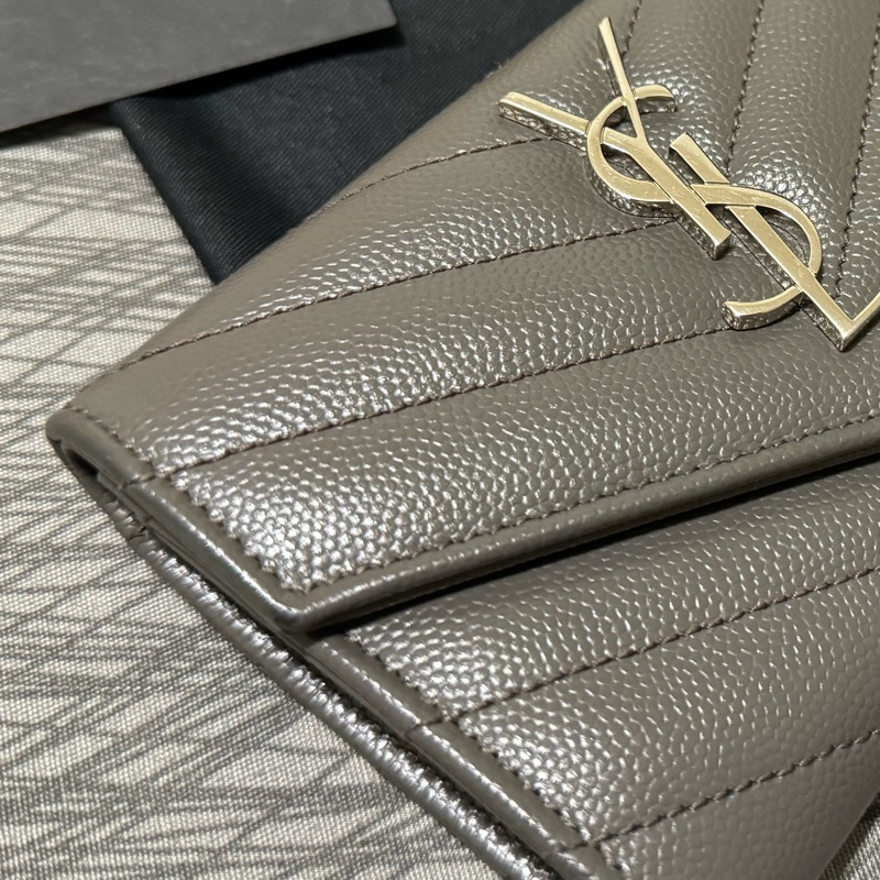 少見YSL深灰色銀扣中夾🩶配件齊S聖羅蘭卡夾零錢包/YSL短夾/YSL錢包/灰銀錢包/大象灰中夾/YSL中夾/深灰色荔枝皮中夾-24