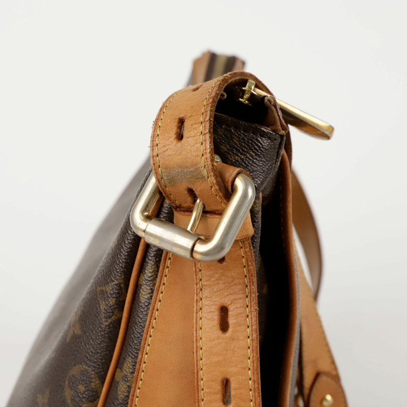 LOUIS VUITTON M40075 工具室 GM 單肩包-8