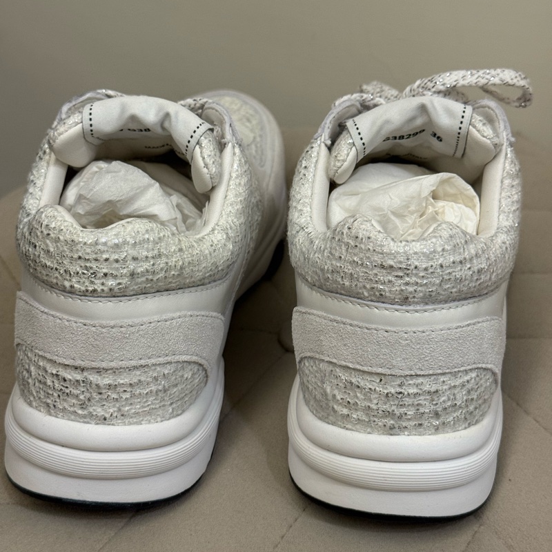 Chanel白色銀線毛呢運動鞋 全新台灣專櫃入 尺寸36-4