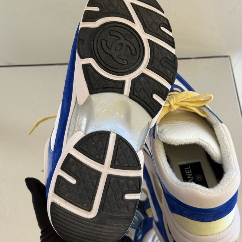 【98 新】Chanel/香奈兒 海軍系列藍色球鞋 雙C白藍運動鞋 小牛皮與混合纖維 38碼 無附件。-4