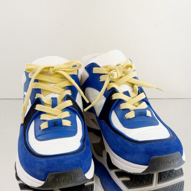 【98 新】Chanel/香奈兒 海軍系列藍色球鞋 雙C白藍運動鞋 小牛皮與混合纖維 38碼 無附件。-6