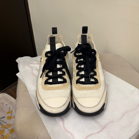 Chanel黑白熊貓運動鞋 超好走 尺吋36