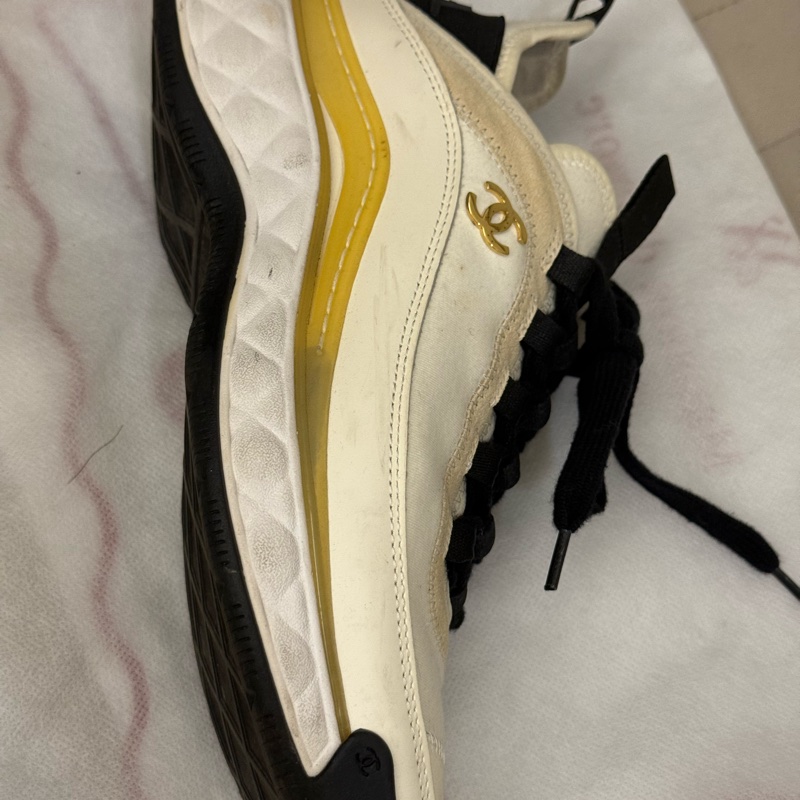 Chanel黑白熊貓運動鞋 超好走 尺吋36-6