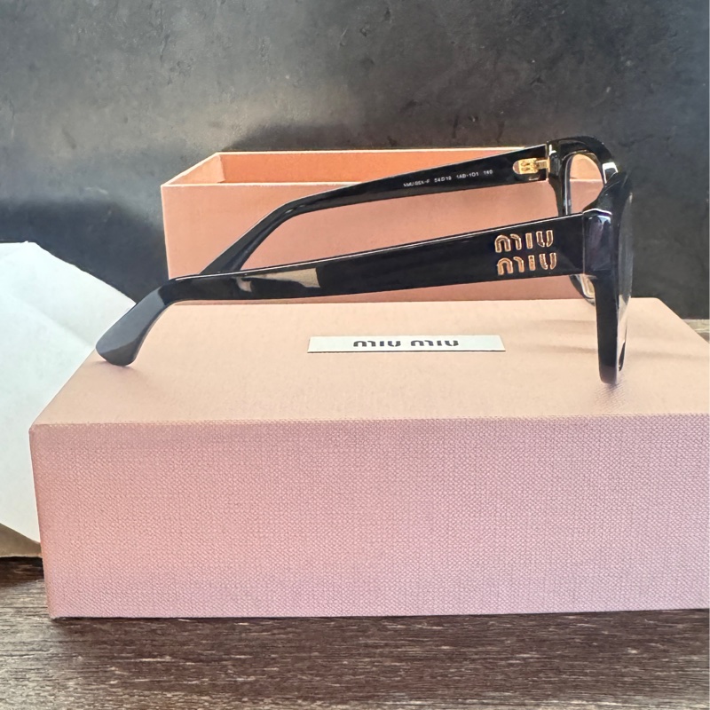 賠售近全新MIU MIU 粗黑框平光眼鏡-15