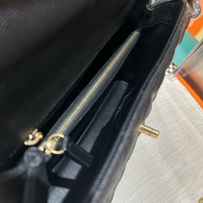 Chanel coco handle Medium 黑色荔枝牛皮金扣蜥蜴皮手柄-6