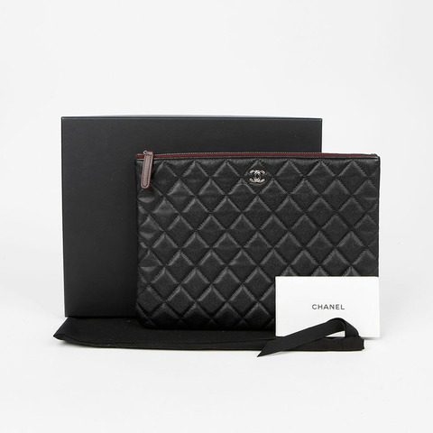 CHANEL 魚子醬經典新款中型收納包 A82545