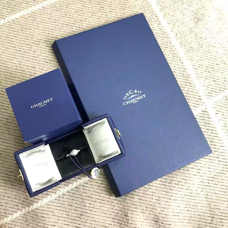 Chaumet尚美豪华镶嵌钻戒0.7克拉50号，主钻71份，颜色F，净度vvs1，2017购入-0