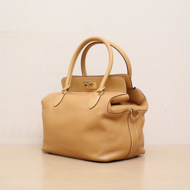 HERMES Toolbox牛奶盒子2621沙灘金TC皮T刻金扣肩背包-4