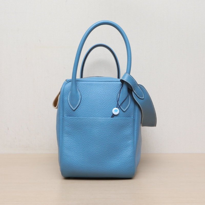 HERMES Lindy3475牛仔藍TC皮T刻銀扣肩背包-4