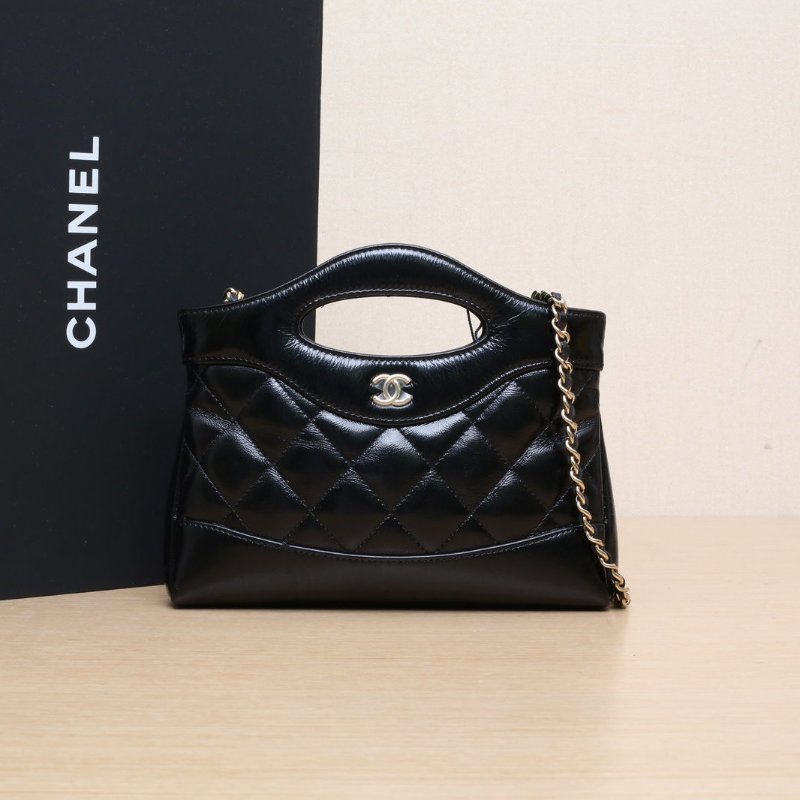 CHANEL 31BagNano橫版20.5黑色羊皮鐳射標淺金扣肩背包-0