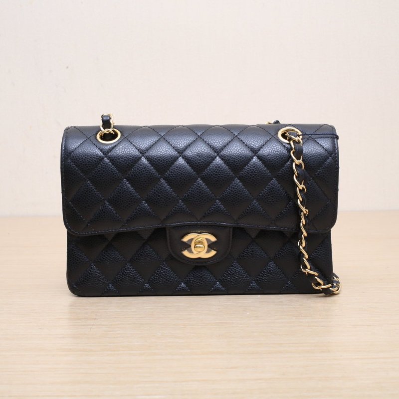 CHANEL CF口蓋包小號23黑色荔枝牛皮晶片開金扣菱格紋肩背包-1