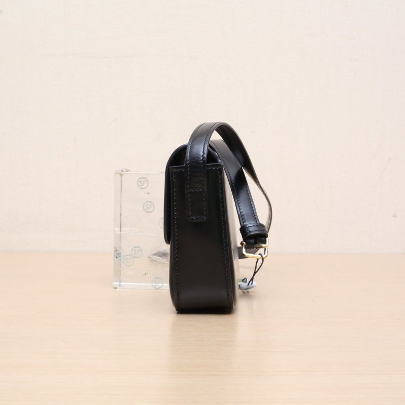 CELINE Triomphe凱旋門金屬鎖扣橫版肩背包20肩帶款黑色牛皮金扣肩背包-4