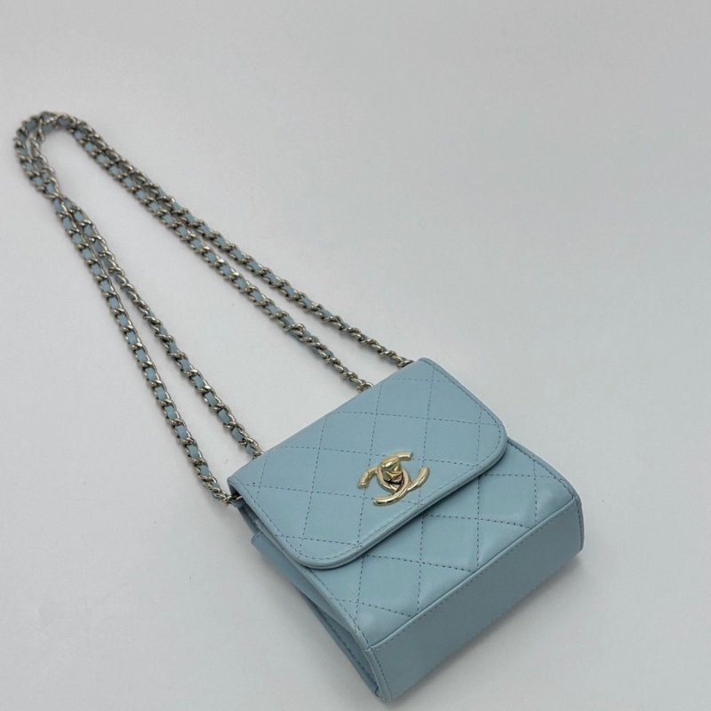 CHANEL 天藍色金扣mini trendy cc肩背斜背包 11.5*12*5.5 98新配件盒子塵袋保卡-1