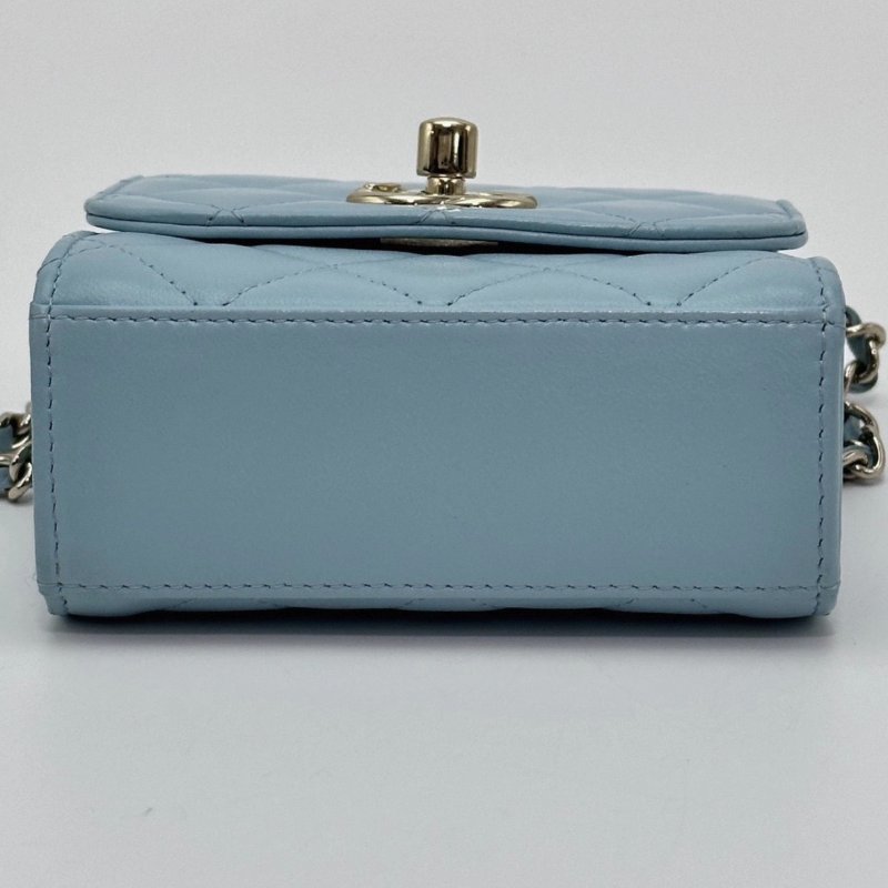 CHANEL 天藍色金扣mini trendy cc肩背斜背包 11.5*12*5.5 98新配件盒子塵袋保卡-4