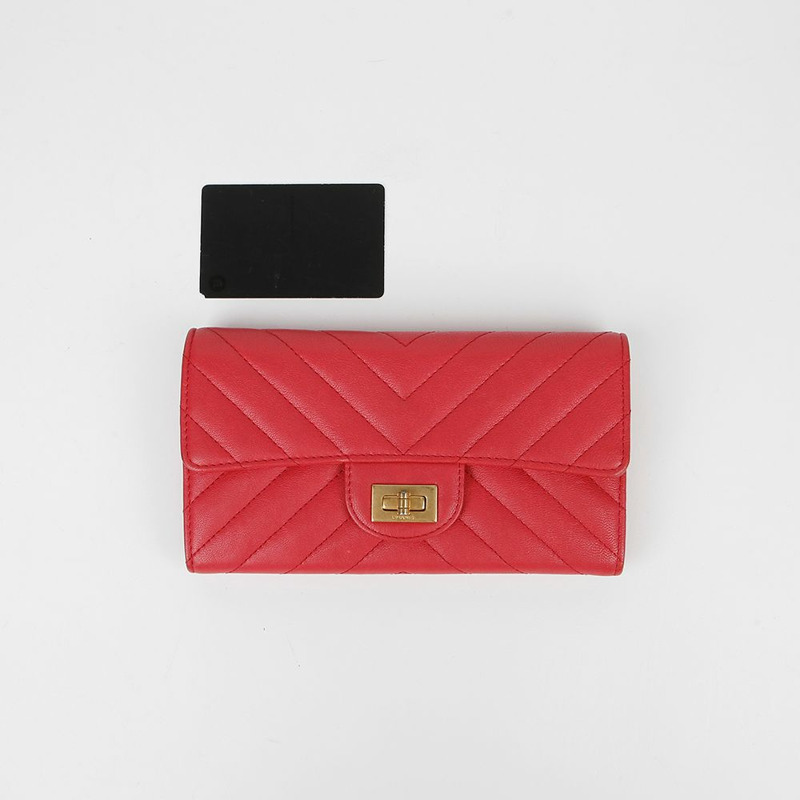 CHANEL 2.55 Chevron 長版皮夾 A80829-9