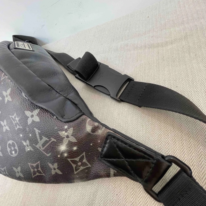 Louis Vuitton • 限量Galaxy Discovery星空系列腰包 胸包-5