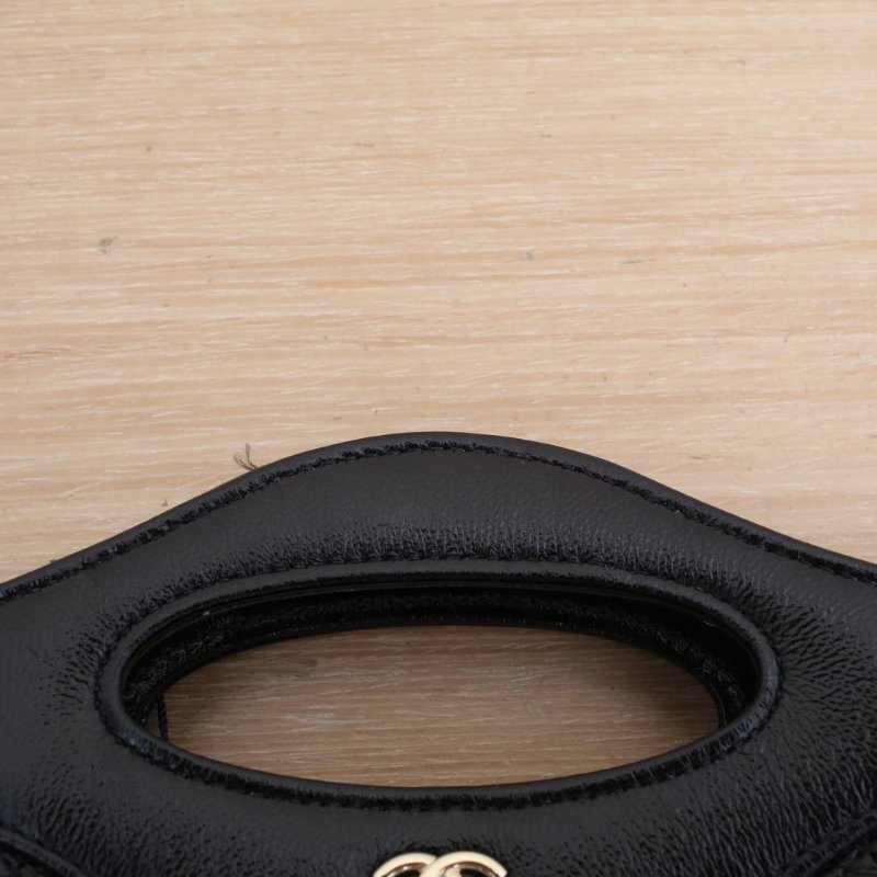 CHANEL 31BagNano橫版20.5黑色羊皮鐳射標金扣肩背包-2