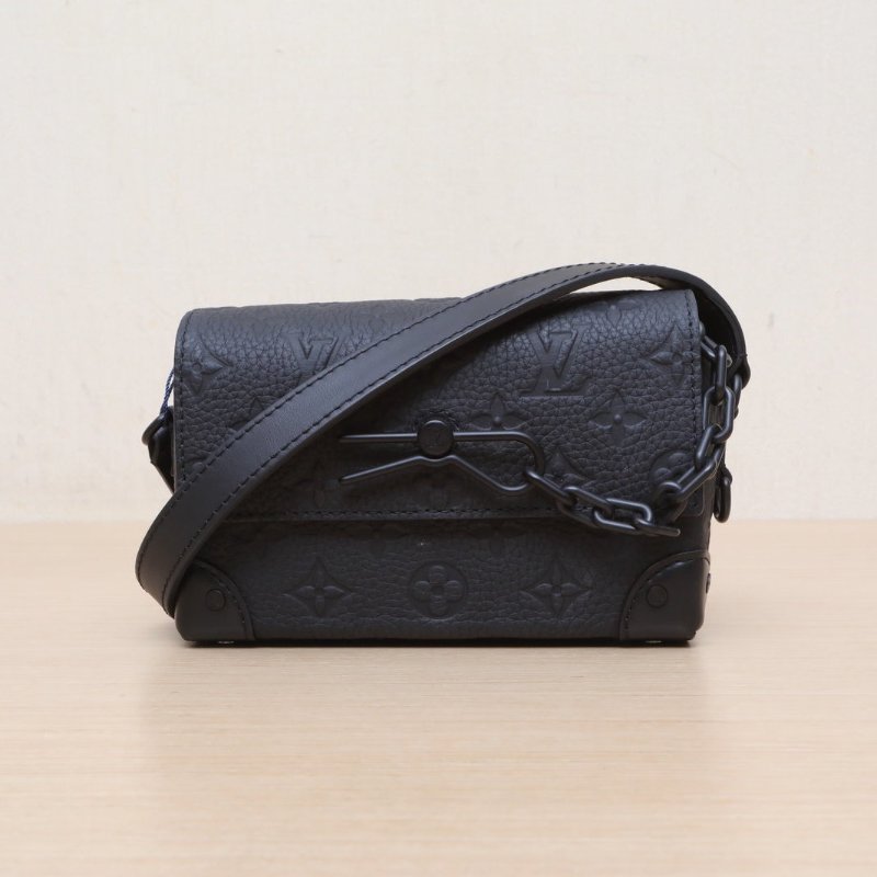 LOUIS VUITTON Steamer盒子包黑色牛皮晶片肩背包-1