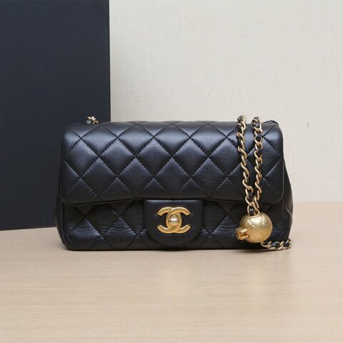 CHANEL CF口蓋包大Mini20黑色羊皮晶片開金扣金球調節扣肩帶肩背包