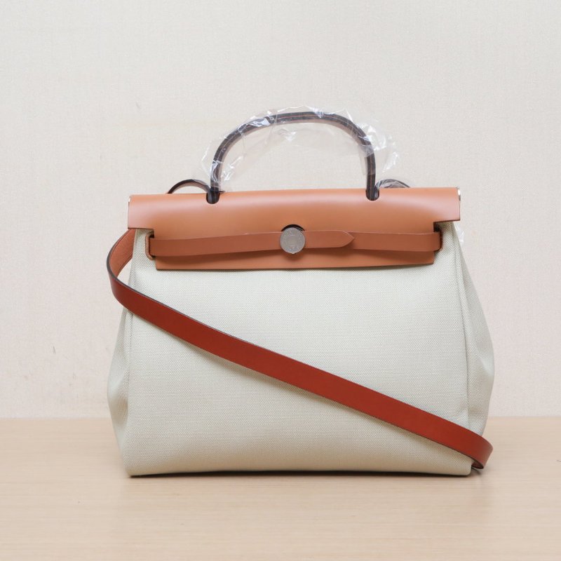 HERMES Herbag3134黃褐色帆布/Hunter牛皮Z刻銀扣肩背包-1