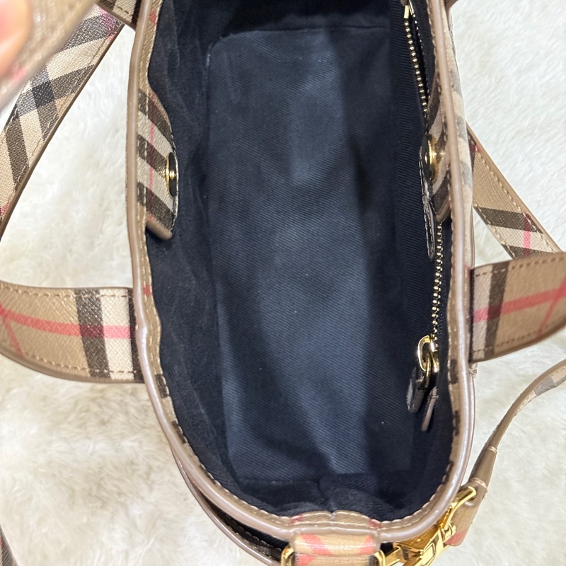 好看好用的Burberry 防刮 防潑水 托特 斜背包-22