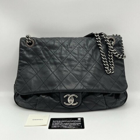 Chanel 黑銀菱格紋肩背斜背機場包 34.5*24*7 98新配件塵袋保卡