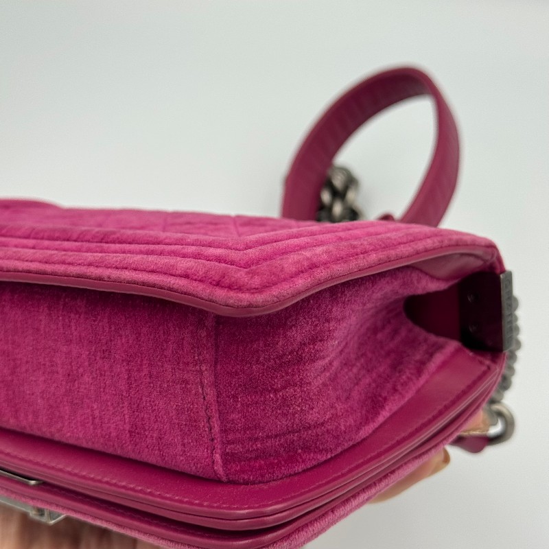 Chanel絲絨20cm leboy-5