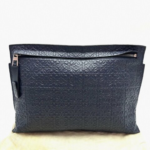 LOEWE 午夜藍浮雕滿logo手拿包30*20*4.5 98新配件塵袋